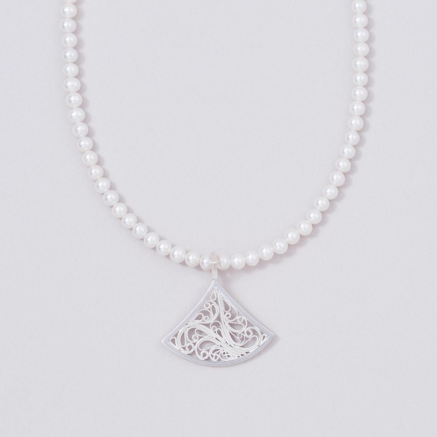 pre-order / sense Pearl necklace