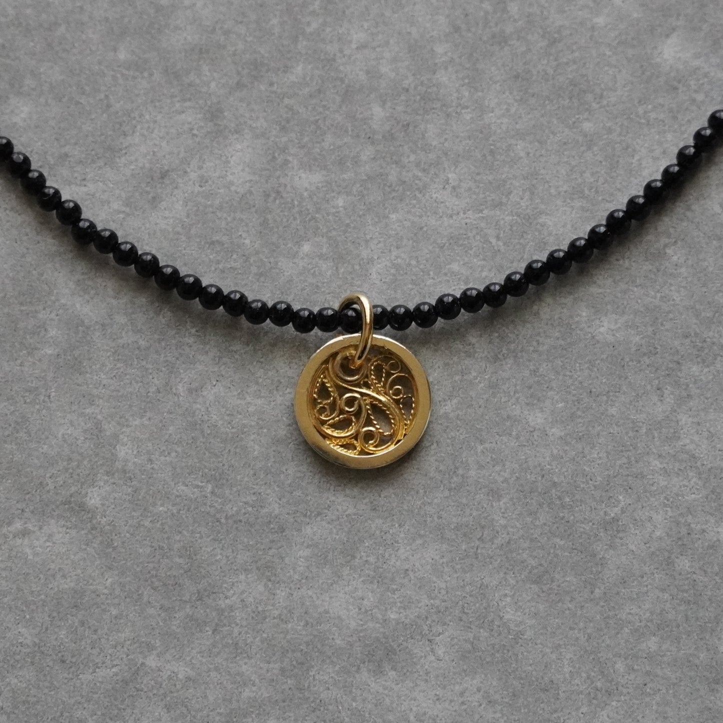 circle charm onyx long necklace - gold＜受注生産＞