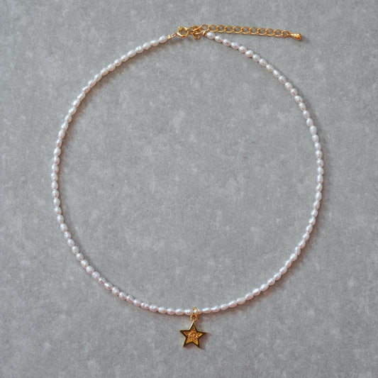 star charm pearl necklace & choker - gold